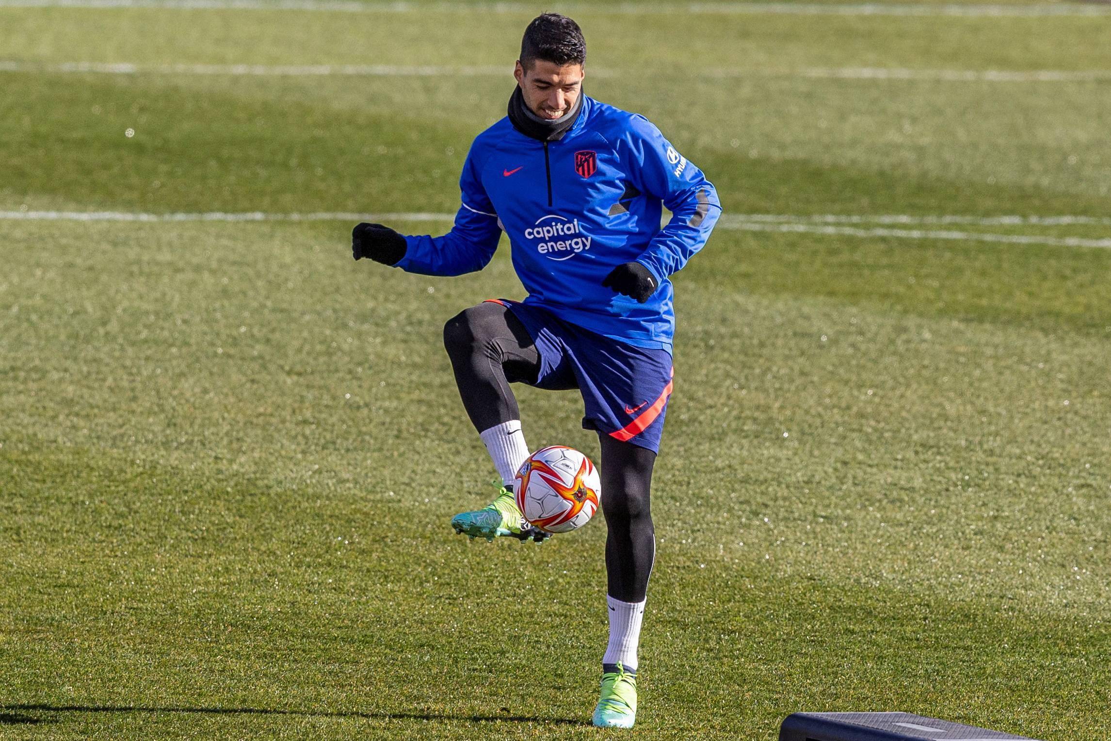 包含集结日国王杯焦点战，马德里竞技调整名单，态度坚定，医务组通报恢复的词条