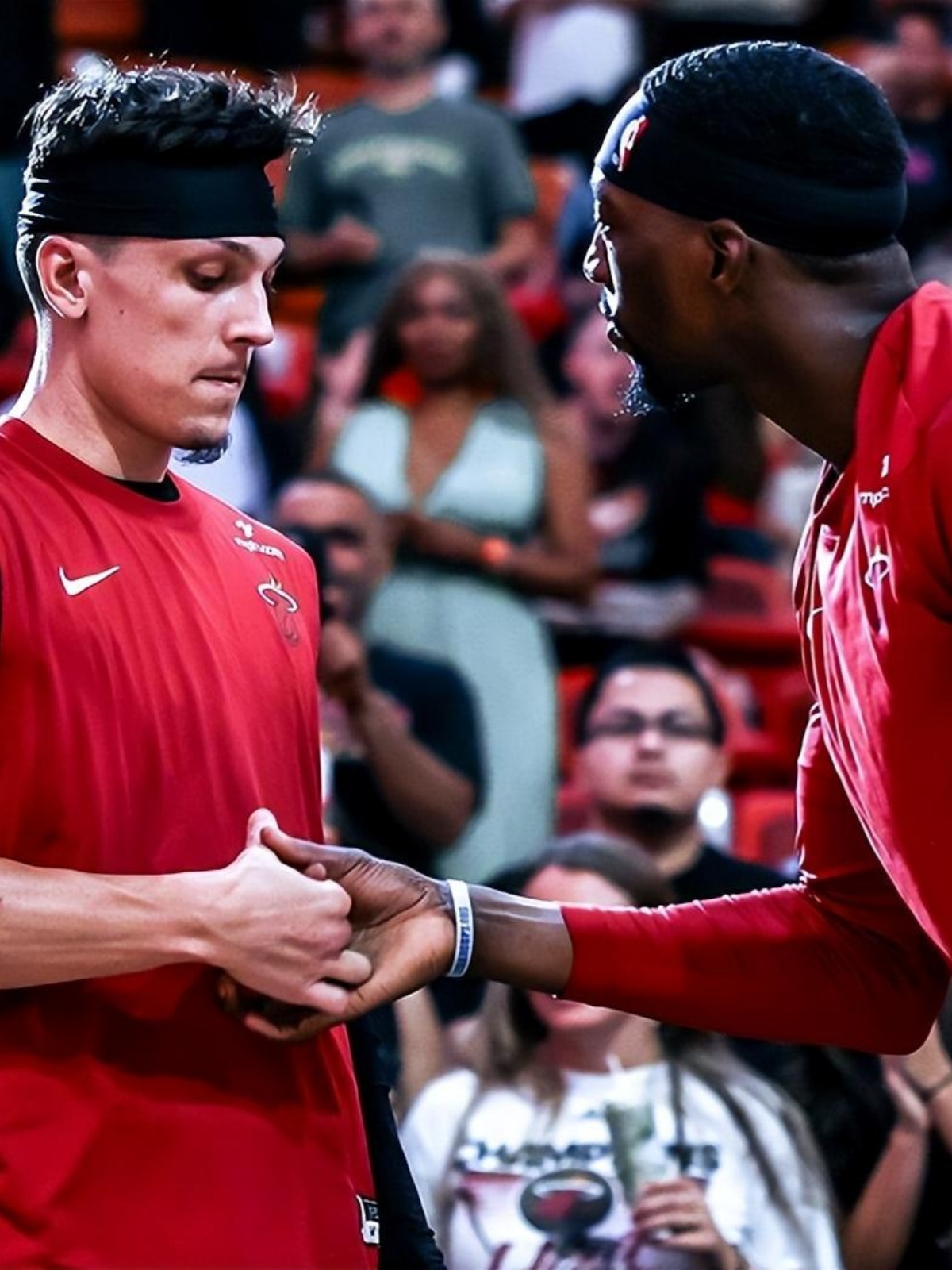 NBA总决赛倒计时,迈阿密热火集结日状态回暖,细节引发关注,气氛紧张,年轻球员得到机会的简单介绍 NBA总决赛倒计时,迈阿密热火集结日状态回暖,细节引发关注,气氛紧张,年轻球员得到机会的简单介绍