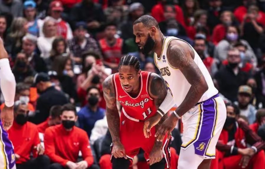 切尔西围绕亚冠遗憾出局赛后纽约尼克斯备战NBA常规赛，丹佛掘金关键时刻官宣签约瞬间刷屏的简单介绍